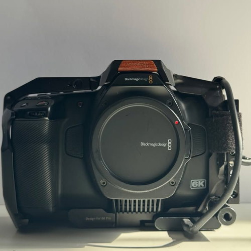 Blackmagic Pocket Cinema Camera 6K Pro with Sigma 18-35mm lens like new