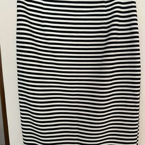 Pencil skirt BSB size 44 like new, black and white