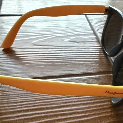 Pepe Jeans children's sunglasses used with case and cleaning cloth