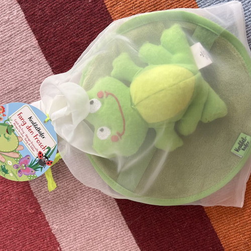 Krabbelkäler Catch the Frog Moses toy like new
