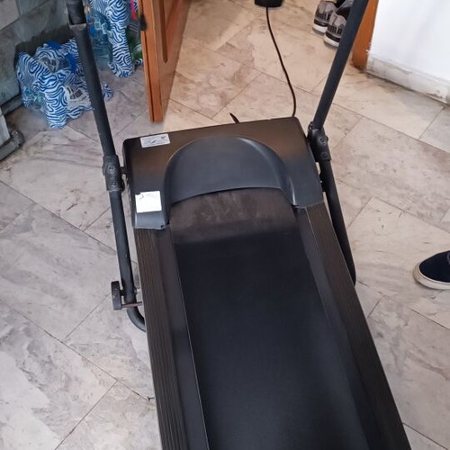 SportsArt 1000L treadmill