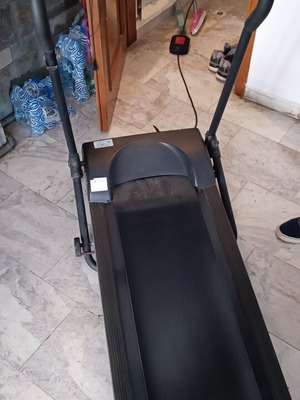 Διάδρομος γυμναστικής SportsArt 1000L