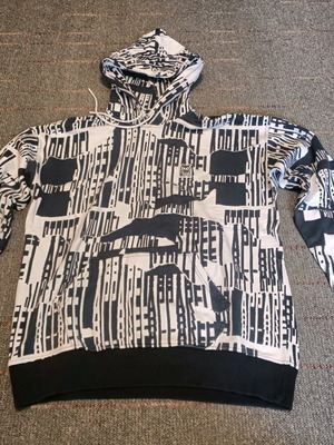 Owl long-sleeve sweatshirt used, size XL, black and white