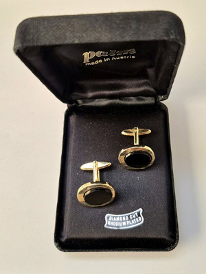 Винтидж Маншетни Копчета Palm Нови, Овални с Черен Център