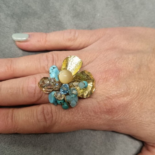 Handmade ring new with adjustable size, blue and gold colors