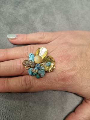Handmade ring new with adjustable size, blue and gold colors