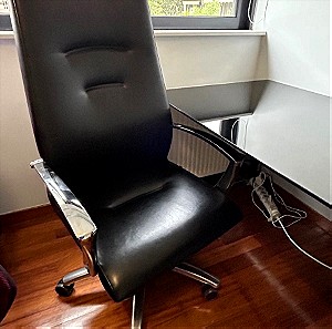 Γραφείο και καρέκλα