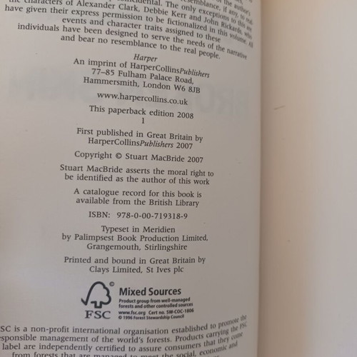 Broken Skin by Stuart MacBride, English book