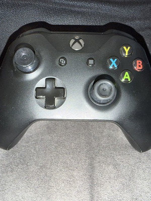 Xbox One X χειριστήριο μεταχειρισμένο, γνήσιο, πλήρως λειτουργικό