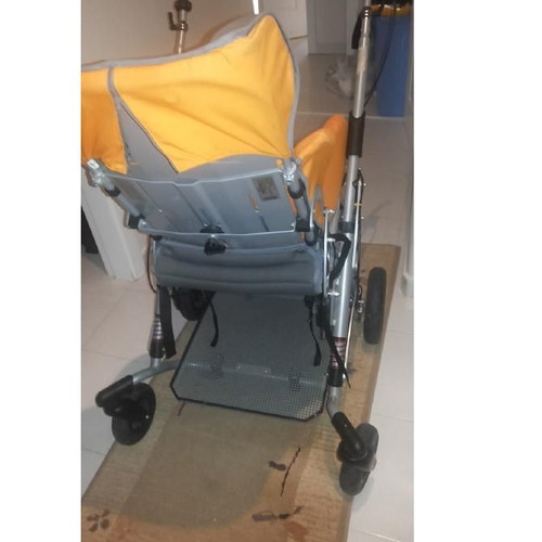 Stroller (wheelchair)