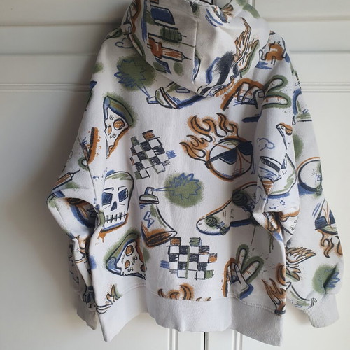Zara sweatshirt 140cm like new