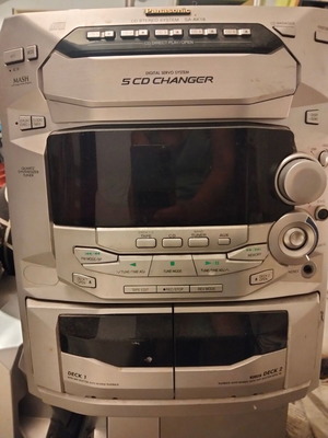 Panasonic SA-AK18 vintage stereo system with speakers