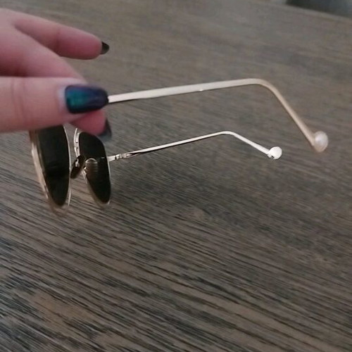Sunglasses gold with mirror lenses like new