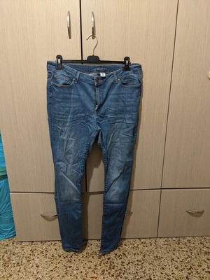 H&M Skinny Jeans size 48, regular waist, blue