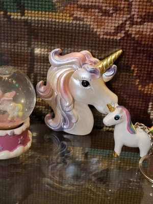 Unicorn snow globe, magnet and keychain set of 3 pieces new