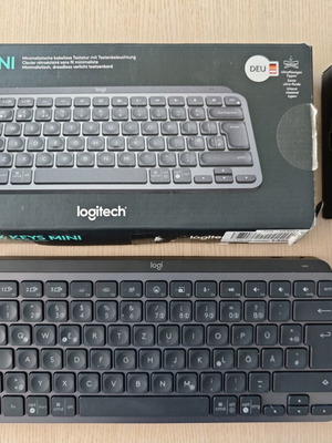 Logitech MX Keys Mini Bluetooth πληκτρολόγιο σαν καινούργιο, γερμανική διάταξη