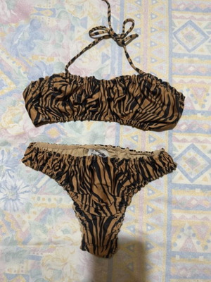 SunsetGo Marisa Printed Bikini Set like new, size Large, black and brown