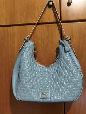 Doca blue leather shoulder bag, light blue