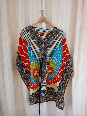 Colorful kaftan like new with waist cinch
