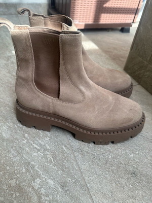 Ash leather beige ankle boots like new, size 40