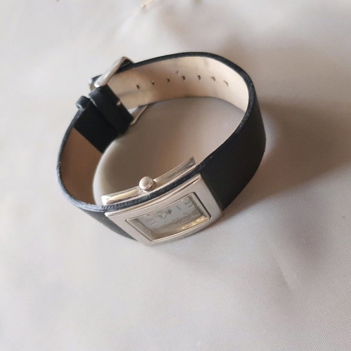StudioY wristwatch with black leather strap