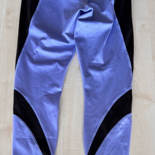 Puma two-tone leggings set with top medium like new