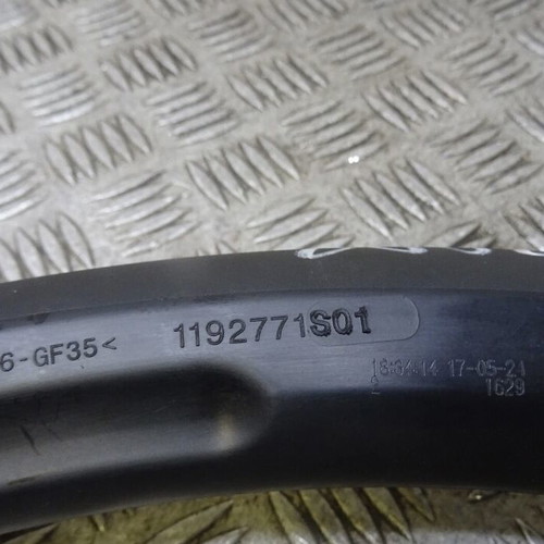 Σωλήνας Intercooler Peugeot 2008 μεταχειρισμένος, OEM 9835727780/9817416680