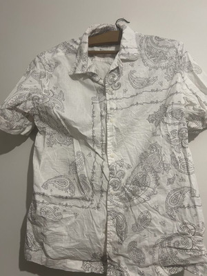 Blue Ridge Bandana Shirt like new, size M, white
