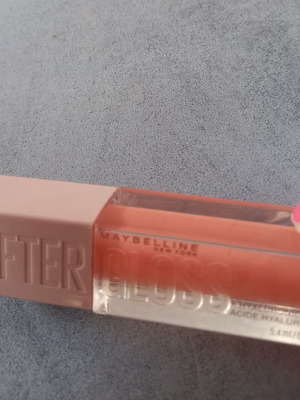 Maybelline Lifter Gloss shade 22 Peach Ring like new