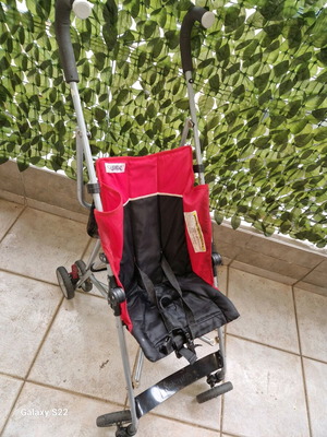 Καροτσάκι μπαστούνι σαν καινούργιο, ελαφρύ για βόλτα