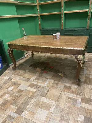 Table used, excellent condition