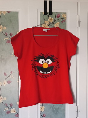 Disney Muppets Animal red women's t-shirt like new, size L