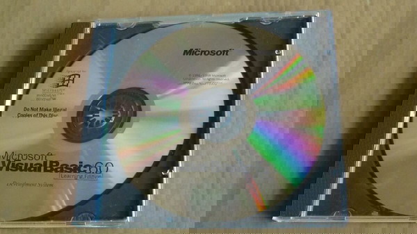 Δύο αυθεντικά CD Microsoft Visual Basic 6.0 (συλλεκτικό)
