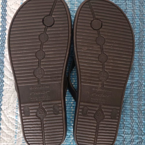 Rider children's flip-flops like new, size 34, black multicolor