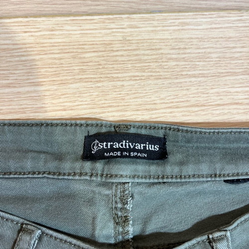 Stradivarius green denim shorts like new size M