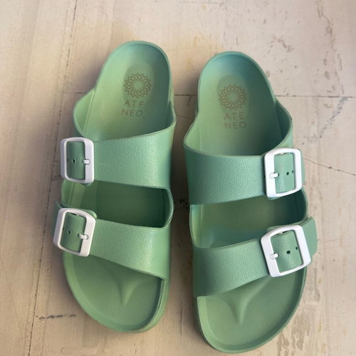 Beach slippers used, size 40