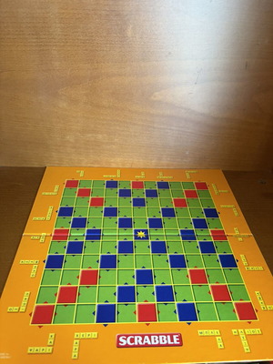 Scrabble Junior like new