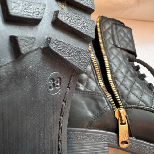 Feng Shoe No 39 ankle boots like new, black