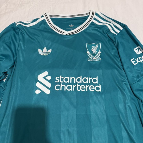Liverpool FC Adidas Long Sleeve Jersey Like New Size L