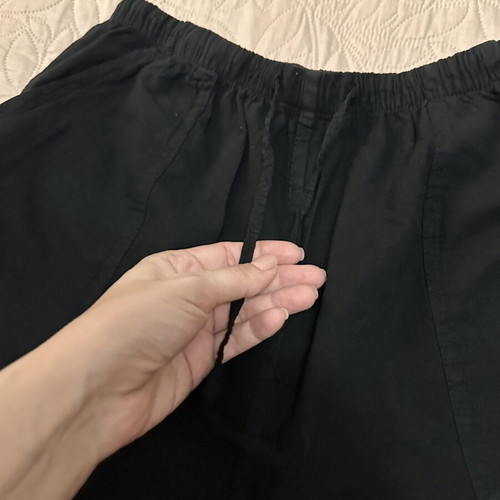 Black Cotton Bermuda Shorts size M new with pockets