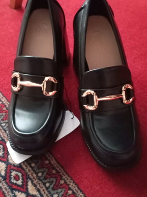 Loafers women's new with thick heel Celestino black size 36