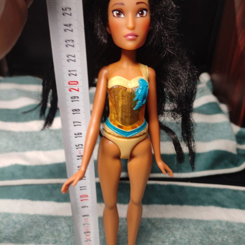 Princess Pocahontas doll used
