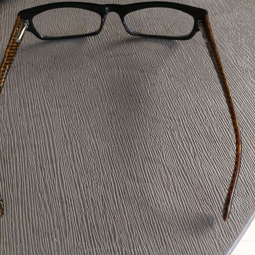 Eyeglasses like new, black and brown