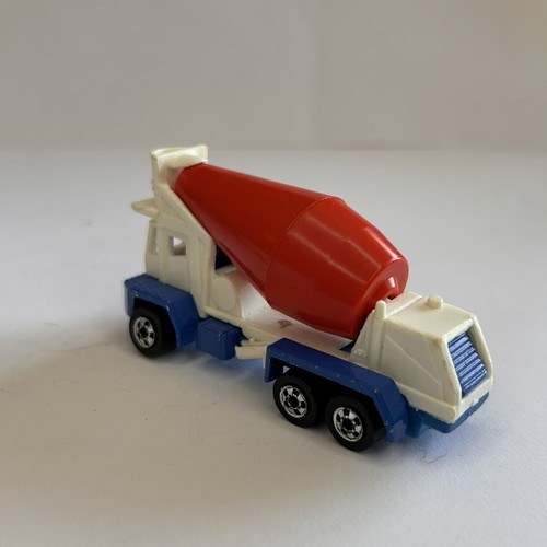 Hot Wheels 1991 Oshkosh Cement Mixer used