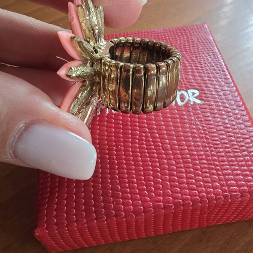 Flower ring adjustable, like new, pink and gold