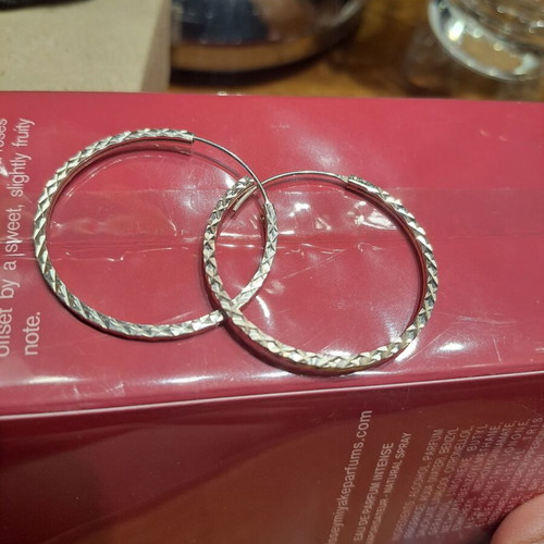 Silver hoop earrings like new, 3.5cm diameter