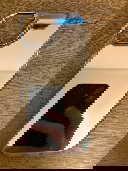 Πωλείται θήκη σιλικόνης για IPhone 15 (καθρέφτης)