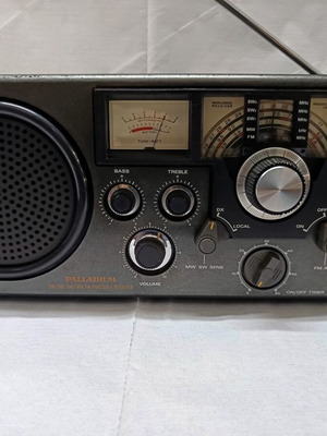 Palladium 949/469 radio used in very good condition