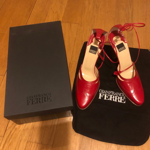 Gianfranco Ferre red heels new, size 39, leather