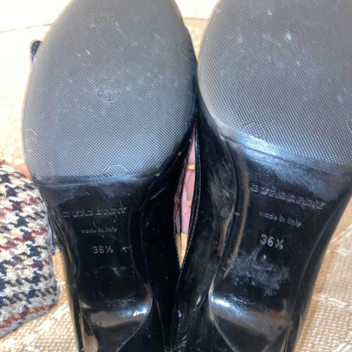 Burberry low heels like new, size 36.5, black